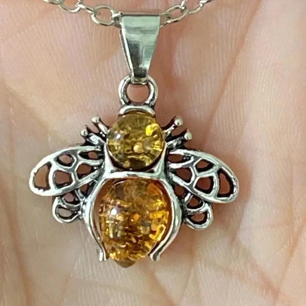 Pretty Silver and Amber Bee Bumblebee Honeybee Necklace New